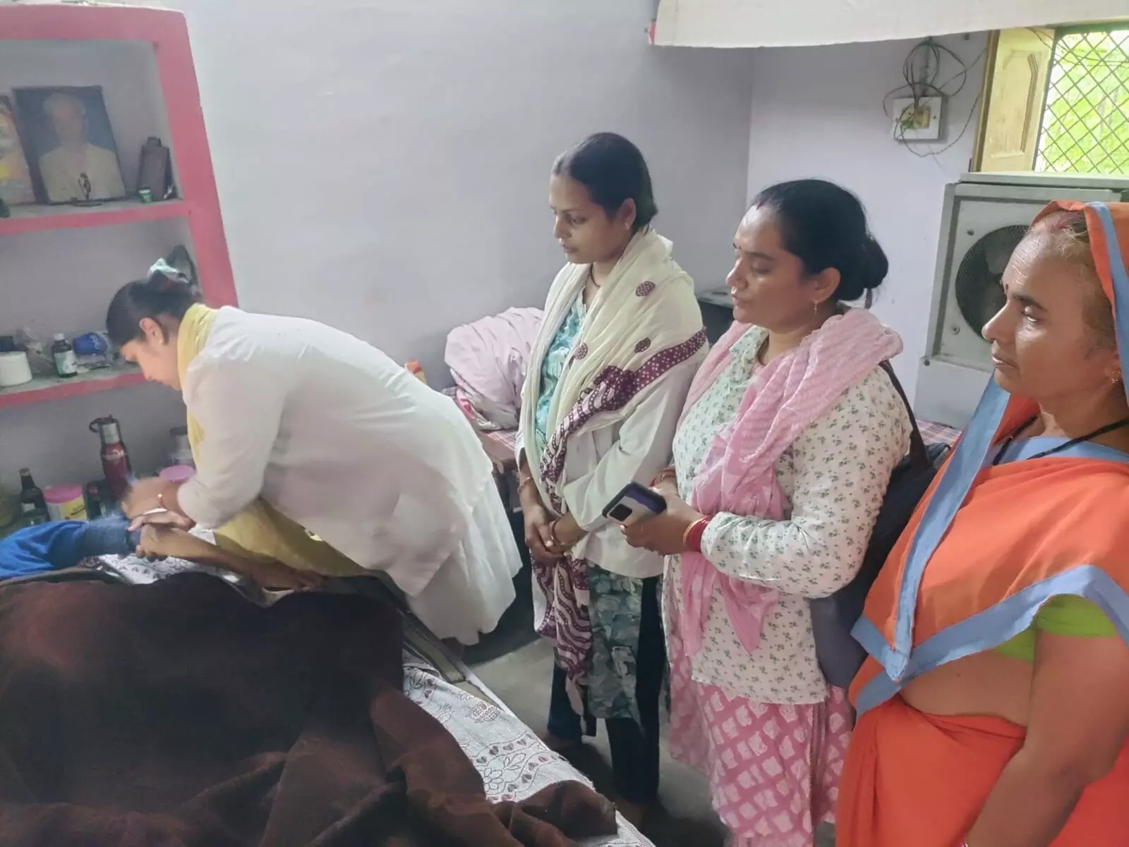 ‘होप कार्यक्रम’ के तहत बिस्तरग्रस्त बुजुर्गों को घर बैठे मिला इलाज ‘होप कार्यक्रम’ के तहत बिस्तरग्रस्त बुजुर्गों को घर बैठे मिला इलाज