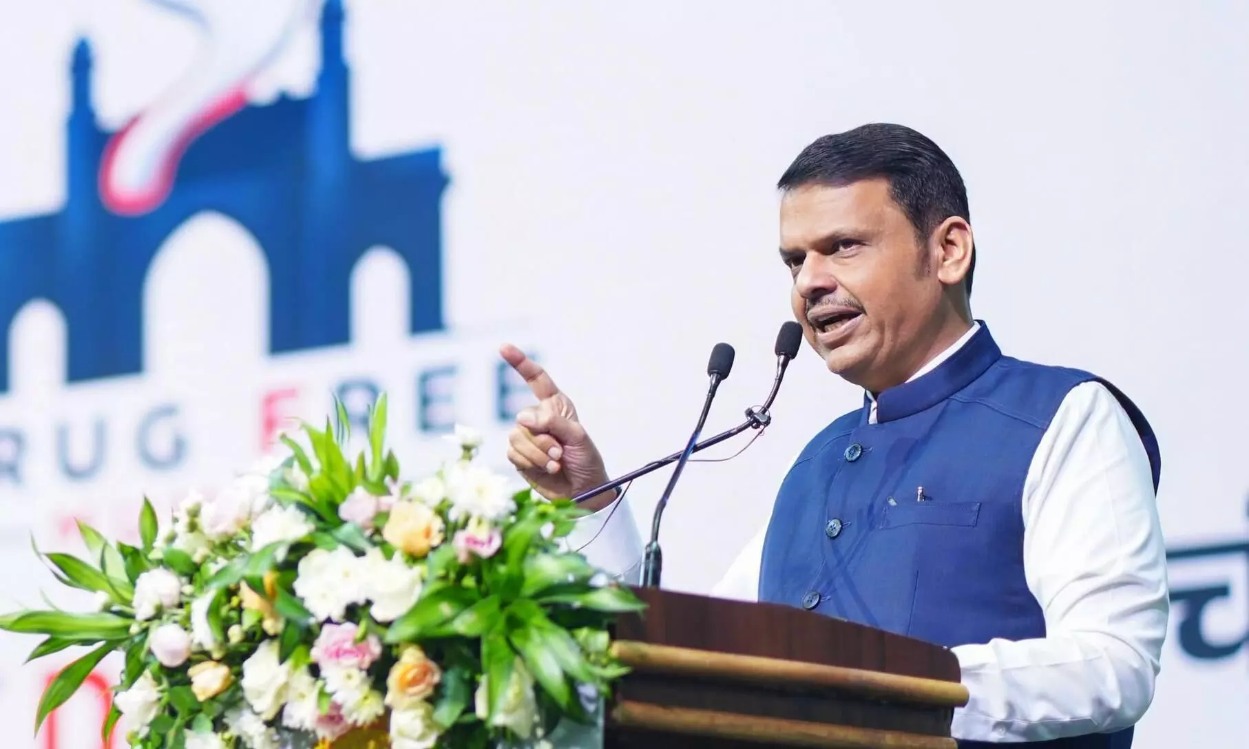 अगले तीन वर्षों में उपराजधानी को मिलेगी वर्ल्ड क्लास कन्वेंशन सेंटर की सौगात, स्थानीय अर्थव्यवस्था को मिलेगा सहारा अगले तीन वर्षों में उपराजधानी को मिलेगी वर्ल्ड क्लास कन्वेंशन सेंटर की सौगात, स्थानीय अर्थव्यवस्था को मिलेगा सहारा