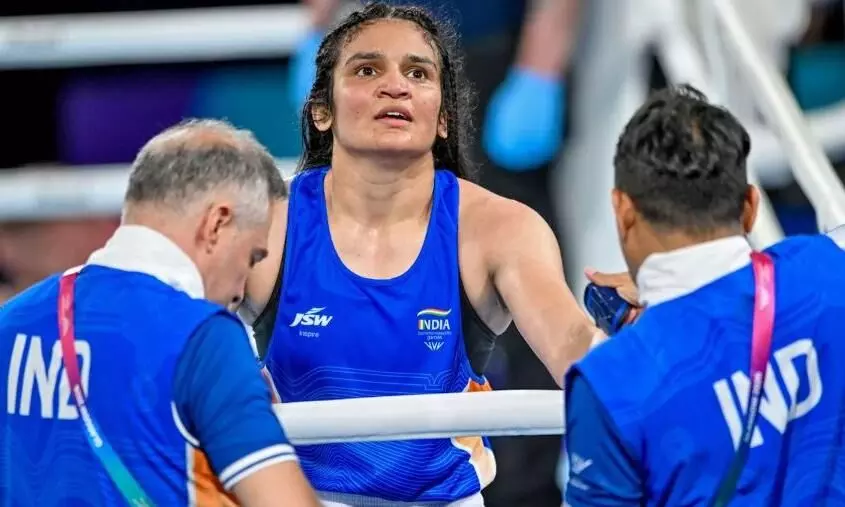भारतीय मुक्केबाजों ने रचा इतिहास, पहली बार कॉमनवेल्थ में 5 गोल्ड मेडल जीते, प्रिया के बाद अरुंधति ने लगाया गोल्डन पंच भारतीय मुक्केबाजों ने रचा इतिहास, पहली बार कॉमनवेल्थ में 5 गोल्ड मेडल जीते, प्रिया के बाद अरुंधति ने लगाया गोल्डन पंच