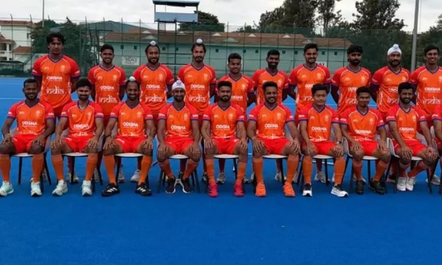 दो दिन में अपने बयान से पलटे हॉकी इंडिया अध्यक्ष, कहा - बिना बताए बदला जर्सी का रंग, पहले कहा था - टेक्निकल वजह से किया बदलाव दो दिन में अपने बयान से पलटे हॉकी इंडिया अध्यक्ष, कहा - बिना बताए बदला जर्सी का रंग, पहले कहा था - टेक्निकल वजह से किया बदलाव