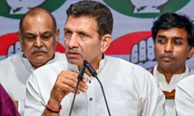 फीकल कॉलीफॉर्म बैक्टीरिया वाला पानी सप्लाई करना अधिकारियों की लापरवाही, जांच हो, करें कार्रवाई- पटवारी फीकल कॉलीफॉर्म बैक्टीरिया वाला पानी सप्लाई करना अधिकारियों की लापरवाही, जांच हो, करें कार्रवाई- पटवारी