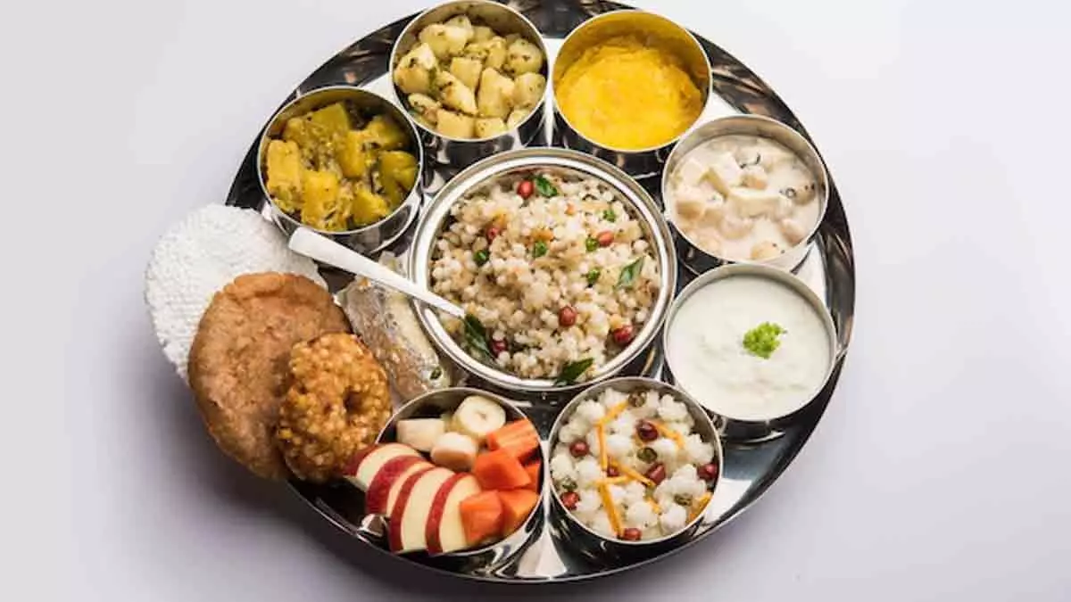 सावन सोमवार व्रत के दौरान कमजोरी और चक्कर से बचना है तो, अपनाएं ये आसान हेल्थ टिप्स