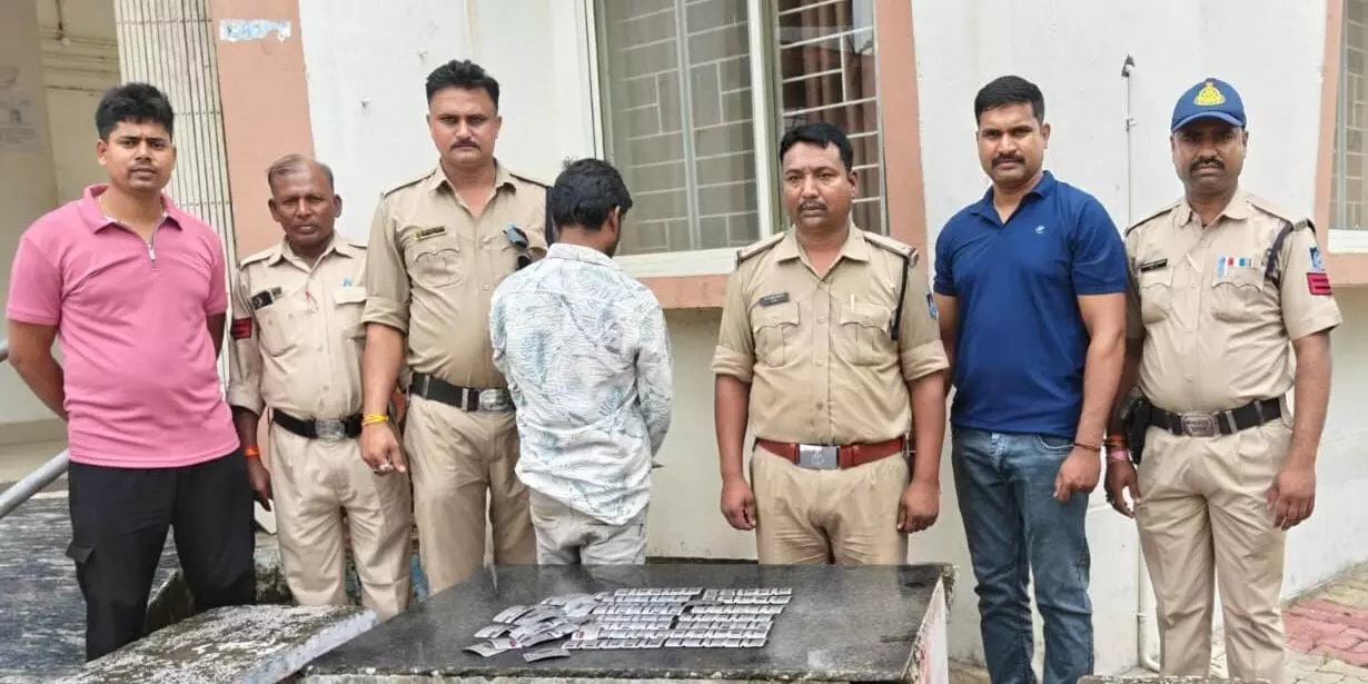अवैध नशीली गोलियों के साथ आरोपी गिरफ्तार, अवैध नशीली गोलियों के साथ आरोपी गिरफ्तार,