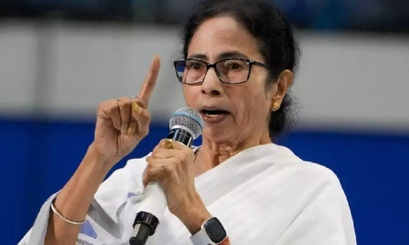 टीएमसी प्रतिनिधियों को मिल रही लगातार धमकियां ममता बनर्जी ने भाजपा को इन मुद्दों पर घेरा टीएमसी प्रतिनिधियों को मिल रही लगातार धमकियां ममता बनर्जी ने भाजपा को इन मुद्दों पर घेरा