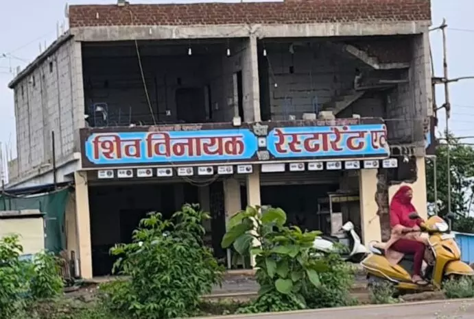 लखनादौन पुलिस की कमीशनखोरी के चलते पनपा जुआ का मकड़जाल,जिले के कप्तान को गुमराह कर बन बैठे अधिकारी मलाईदार लखनादौन पुलिस की कमीशनखोरी के चलते पनपा जुआ का मकड़जाल,जिले के कप्तान को गुमराह कर बन बैठे अधिकारी मलाईदार