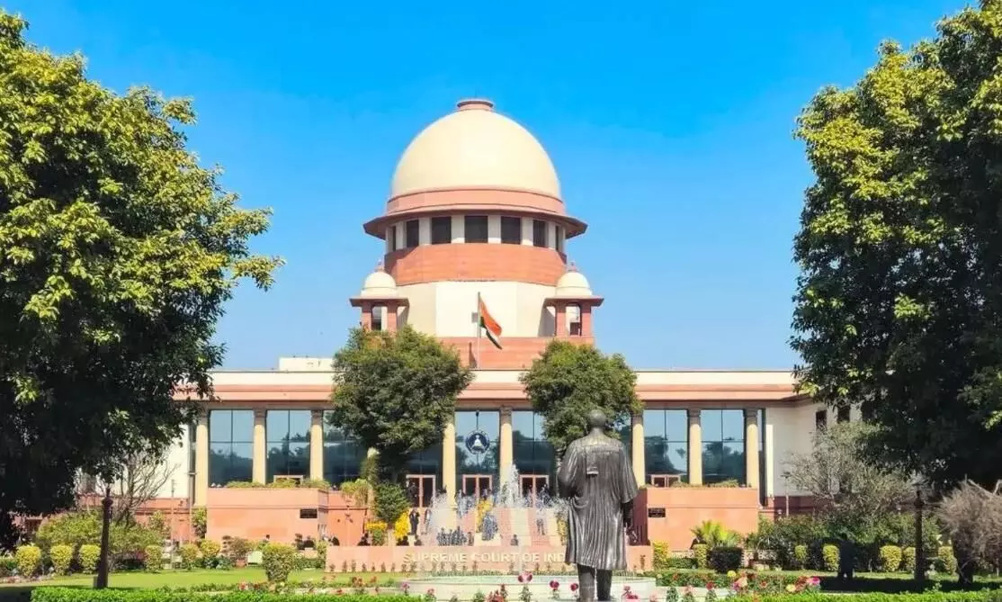 अवैध निर्माण पर सुप्रीम कोर्ट ने भोपाल प्रशासन को लगाई फटकार, जांच समिति पर लगाई रोक अवैध निर्माण पर सुप्रीम कोर्ट ने भोपाल प्रशासन को लगाई फटकार, जांच समिति पर लगाई रोक