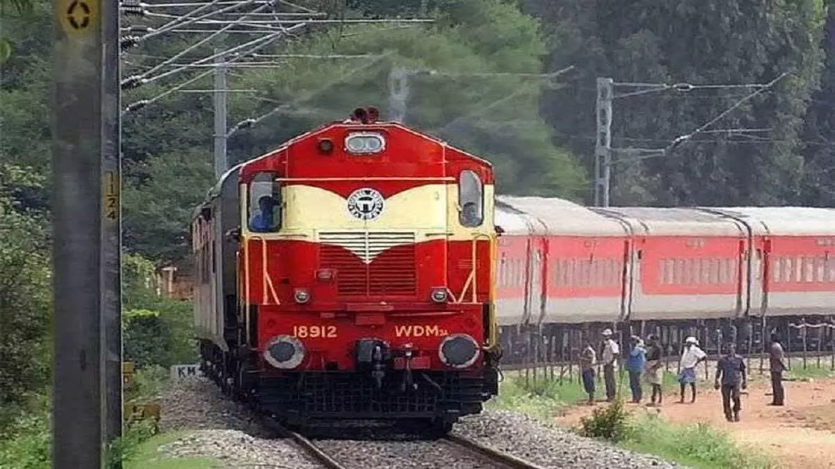 भुसावल -दादर और शिर्डी- बीकानेर साप्ताहिक स्पेशल का परिचालन बढ़ा, 16 और 4 फेरियों के लिए मिली मंजूरी भुसावल -दादर और शिर्डी- बीकानेर साप्ताहिक स्पेशल का परिचालन बढ़ा, 16 और 4 फेरियों के लिए मिली मंजूरी