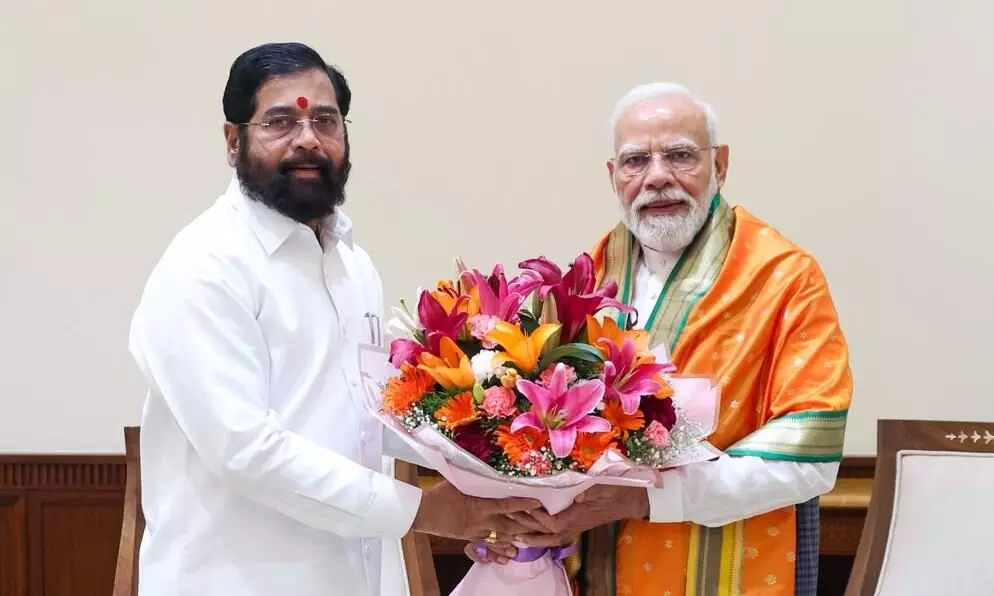 उपमुख्यमंत्री शिंदे ने की प्रधानमंत्री से मुलाकात, राज्य के विकास और केंद्रीय योजनाओं के प्रगति पर हुई चर्चा उपमुख्यमंत्री शिंदे ने की प्रधानमंत्री से मुलाकात, राज्य के विकास और केंद्रीय योजनाओं के प्रगति पर हुई चर्चा