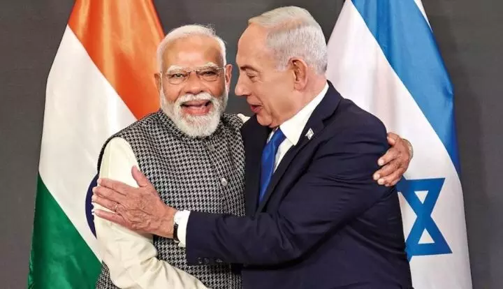 इजराइली PM नेतन्याहू ने पीएम मोदी को लगाया फोन, इजराइल-भारत संबंधों पर की चर्चा इजराइली PM नेतन्याहू ने पीएम मोदी को लगाया फोन, इजराइल-भारत संबंधों पर की चर्चा