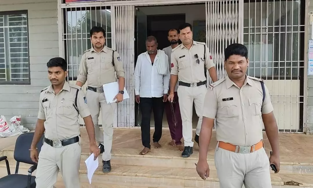 नविवाहिता की हत्या का पन्ना पुलिस ने किया खुलासा, पति सहित 3 गिरफ्तार नविवाहिता की हत्या का पन्ना पुलिस ने किया खुलासा, पति सहित 3 गिरफ्तार