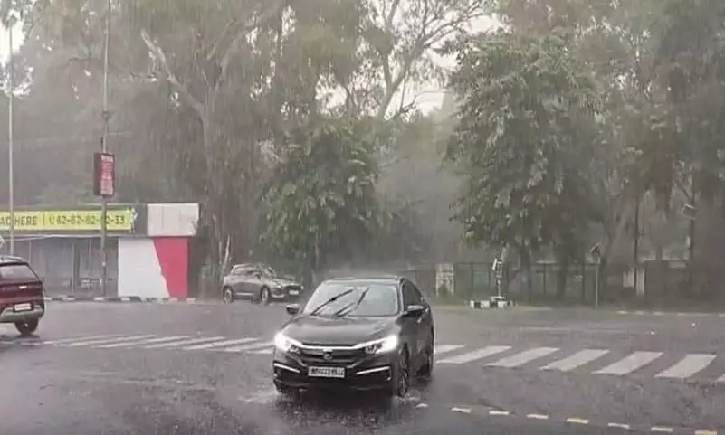 मप्र में सामान्य से 20 प्रतिशत कम बारिश, दो सिस्टम एक्टिव होने से अगस्त के पहले 3 सप्ताह में अच्छी वर्ष के आसार मप्र में सामान्य से 20 प्रतिशत कम बारिश, दो सिस्टम एक्टिव होने से अगस्त के पहले 3 सप्ताह में अच्छी वर्ष के आसार
