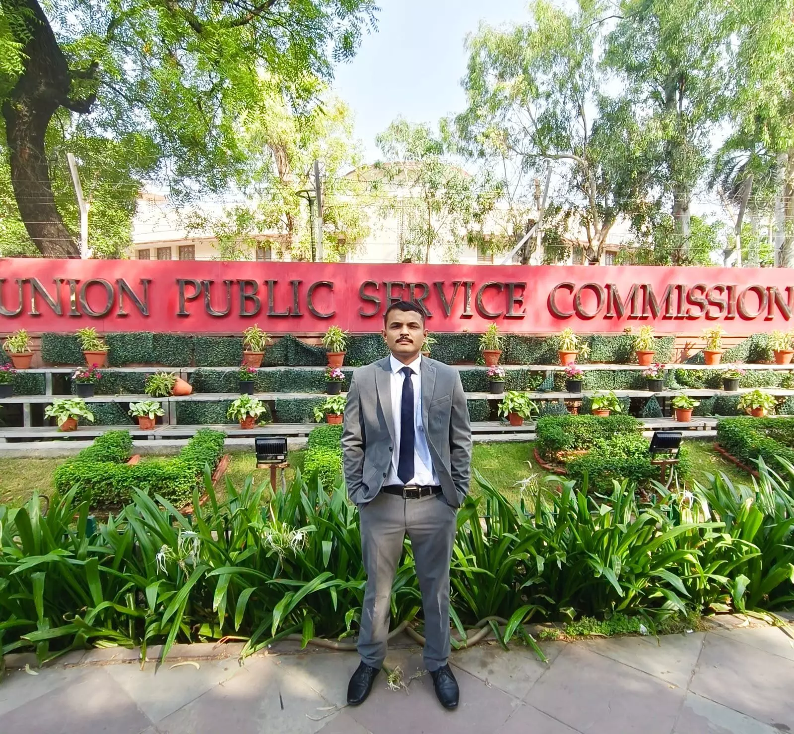 सैनिक स्कूल रीवा के पूर्व छात्र आश्कृत तिवारी की केंद्रीय सशस्त्र पुलिस बल परीक्षा में शानदार सफलता . सैनिक स्कूल रीवा के पूर्व छात्र आश्कृत तिवारी की केंद्रीय सशस्त्र पुलिस बल परीक्षा में शानदार सफलता .