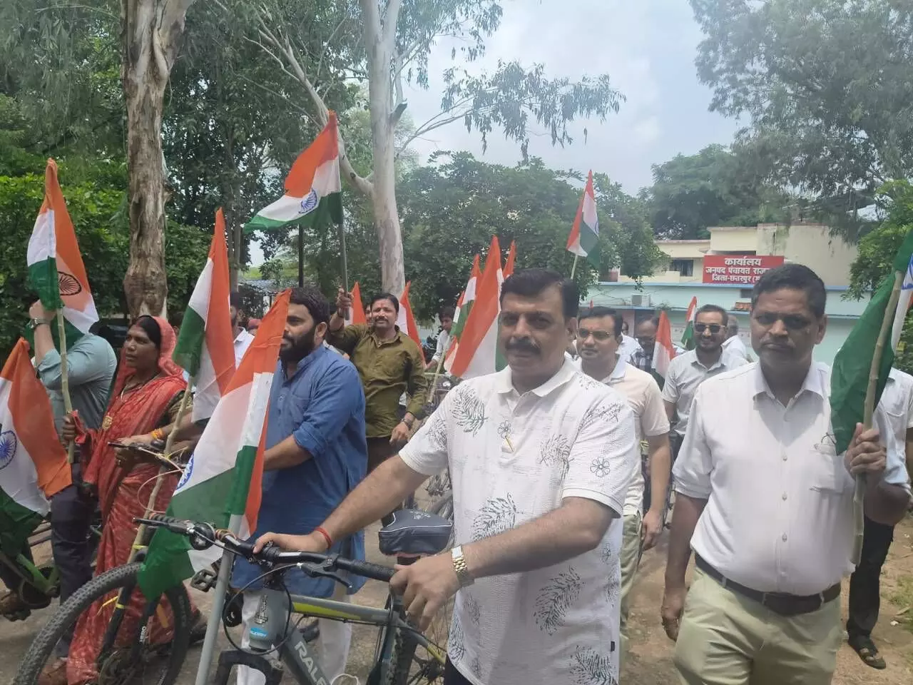 तिरंगा रैली के दौरान गूंजा वंदे मातरम् तिरंगा रैली के दौरान गूंजा वंदे मातरम्