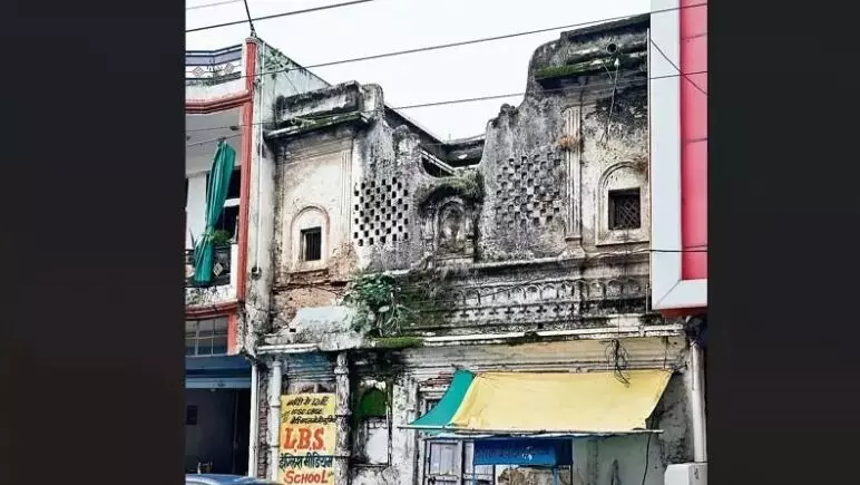 सघन क्षेत्रों में मकानों के निर्माण में बरतें सावधानी