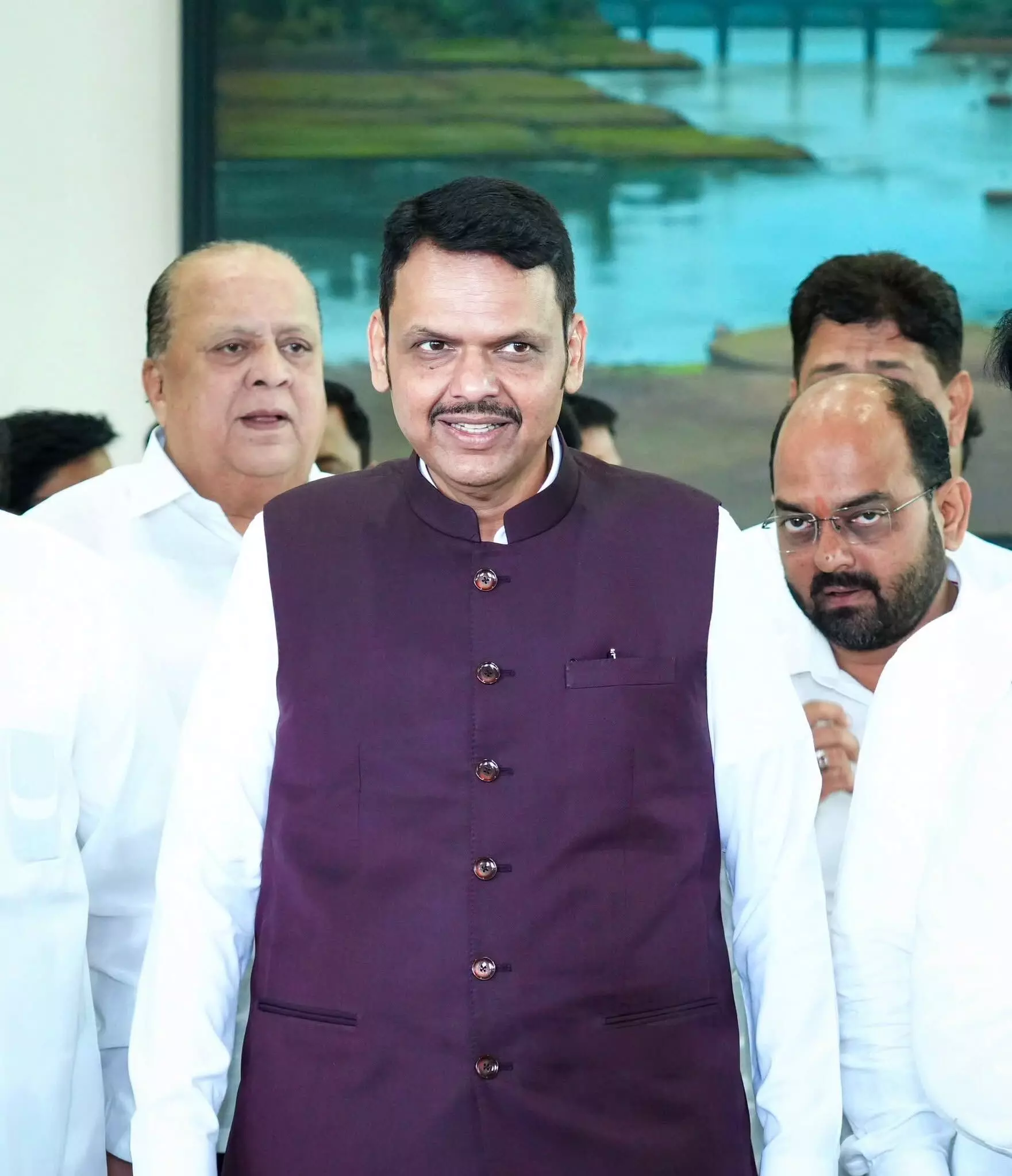 एफसीआरए संशोधन विधेयक पर बोले सीएम फडणवीस - कानून किसी समुदाय के खिलाफ नहीं एफसीआरए संशोधन विधेयक पर बोले सीएम फडणवीस - कानून किसी समुदाय के खिलाफ नहीं
