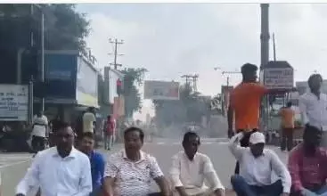 झारखंड BJP ने आज राज्यव्यापी बंद का किया आह्वान, कांग्रेस ने भाजपा पर लगाया छात्रों को भटकाने का आरोप झारखंड BJP ने आज राज्यव्यापी बंद का किया आह्वान, कांग्रेस ने भाजपा पर लगाया छात्रों को भटकाने का आरोप