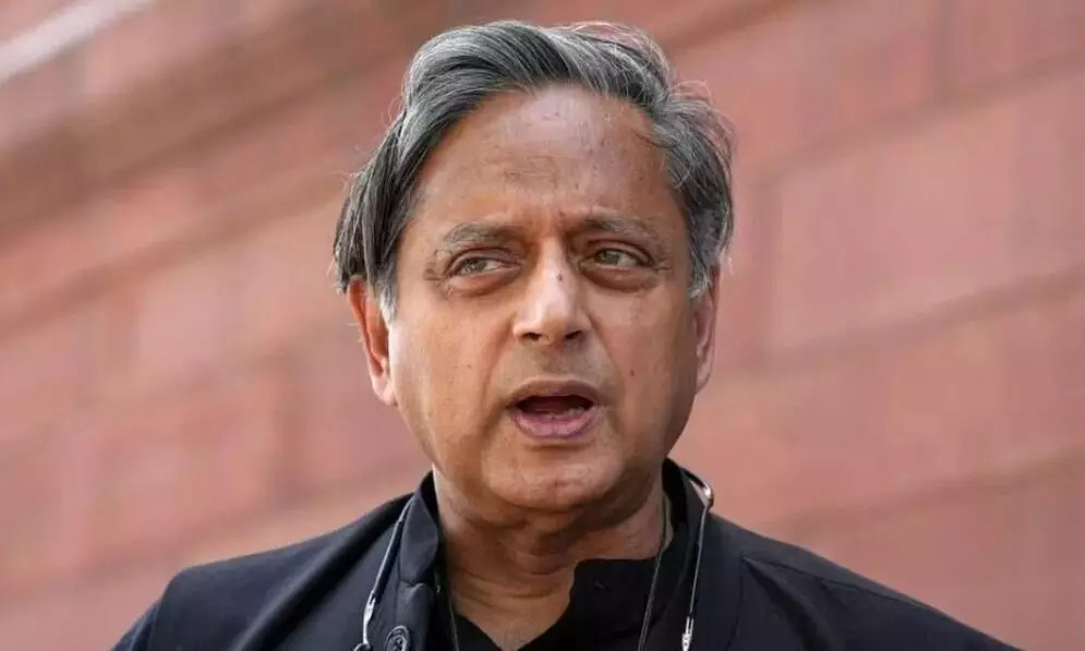 राष्ट्रपति ने वंदे मातरम बिल को दी मंजूरी, शशि थरूर का आया पहला रिएक्शन, कहा- मैं सम्मान करता हूं पर सदन में बिना किसी चर्चा के पास हुआ