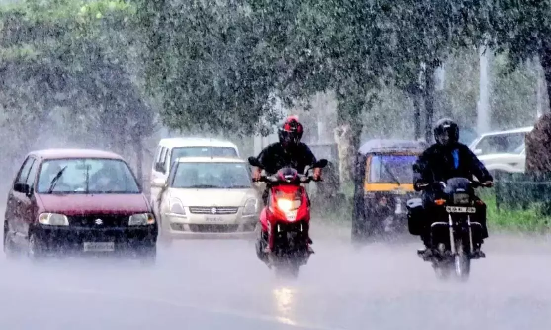 मध्य प्रदेश में मौसम विभाग का अलर्ट, इन जिलों में आने वाले कुछ दिनों में अति भारी बारिश की चेतावनी मध्य प्रदेश में मौसम विभाग का अलर्ट, इन जिलों में आने वाले कुछ दिनों में अति भारी बारिश की चेतावनी
