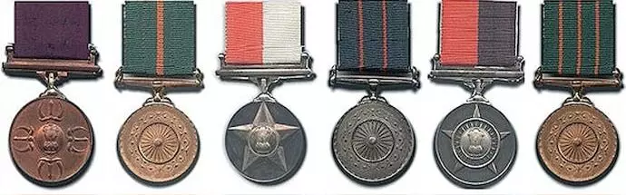 महाराष्ट्र के 82 अधिकारियों और कर्मचारियों को मिलेगा सम्मान, वीरता और सेवा पदक की घोषणा महाराष्ट्र के 82 अधिकारियों और कर्मचारियों को मिलेगा सम्मान, वीरता और सेवा पदक की घोषणा