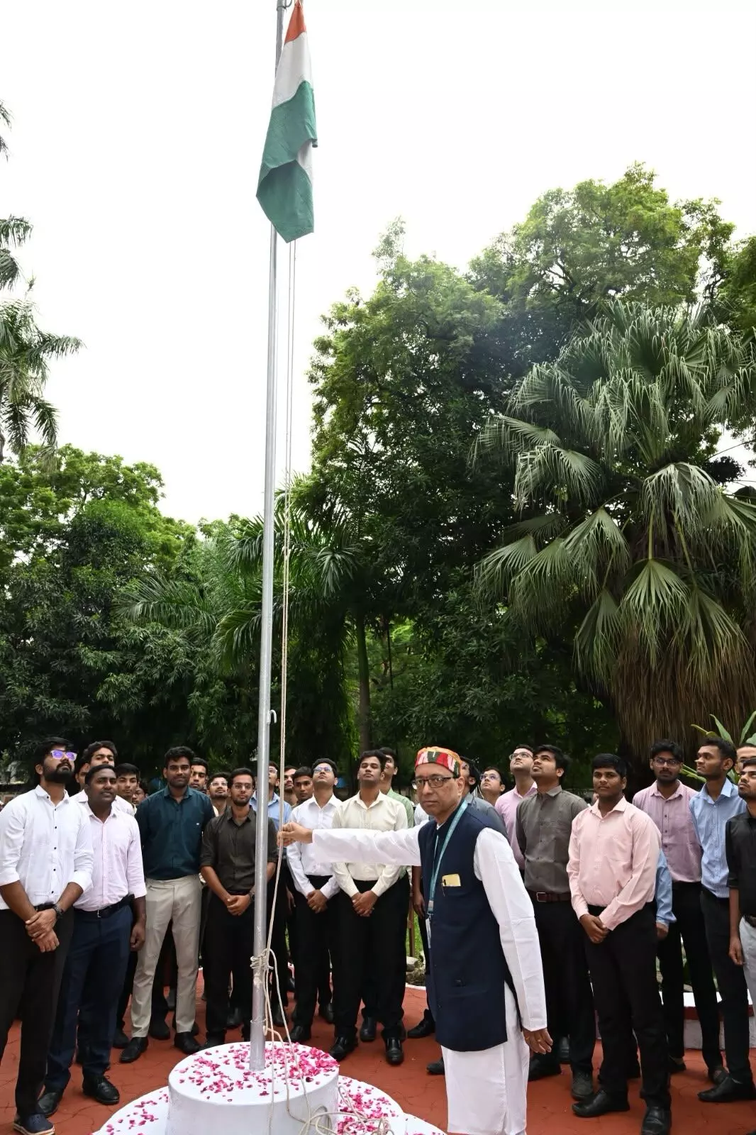 शासकीय दंत महाविद्यालय में उत्साह के साथ मनाया स्वतंत्रता दिवस समारोह, आईडीए ने लगाया रक्तदान शिविर शासकीय दंत महाविद्यालय में उत्साह के साथ मनाया स्वतंत्रता दिवस समारोह, आईडीए ने लगाया रक्तदान शिविर