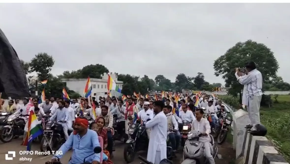 द्रोणगिरी में पहली बार जैन नवयुवक संघ की ऐतिहासिक पैदल यात्रा, द्रोणगिरी में पहली बार जैन नवयुवक संघ की ऐतिहासिक पैदल यात्रा,