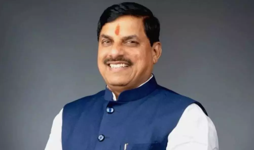 किसानों की मेहनत का सम्मान बनाये रखने ढ़ाल है कवच योजना - CM डॉ. मोहन यादव किसानों की मेहनत का सम्मान बनाये रखने ढ़ाल है कवच योजना - CM डॉ. मोहन यादव
