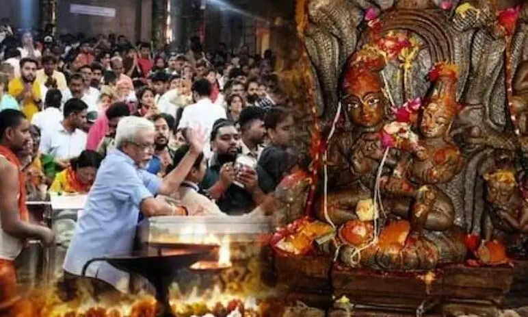 सोमवार शाम 6 बजे तक 8 लाख 42 हजार 77 श्रद्धालुओं ने नागचंद्रेश्वर के और 2 लाख ने महाकाल के किए दर्शन सोमवार शाम 6 बजे तक 8 लाख 42 हजार 77 श्रद्धालुओं ने नागचंद्रेश्वर के और 2 लाख ने महाकाल के किए दर्शन