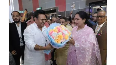 अजमेरा फैशन ने भारतीय व्यापार महोत्सव 2026 में दिखाई सूरत के टेक्सटाइल उद्योग की ताकत अजमेरा फैशन ने भारतीय व्यापार महोत्सव 2026 में दिखाई सूरत के टेक्सटाइल उद्योग की ताकत