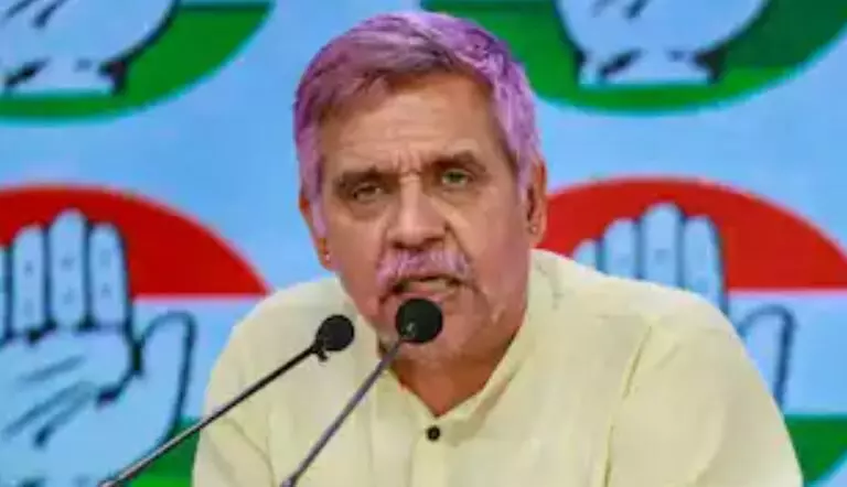 कांग्रेस ने अरविंद केजरीवाल और AAP को लिया आड़े हाथ, दिल्ली के सीवेज ट्रीटमेंट प्लांट को लेकर घेरा कांग्रेस ने अरविंद केजरीवाल और AAP को लिया आड़े हाथ, दिल्ली के सीवेज ट्रीटमेंट प्लांट को लेकर घेरा