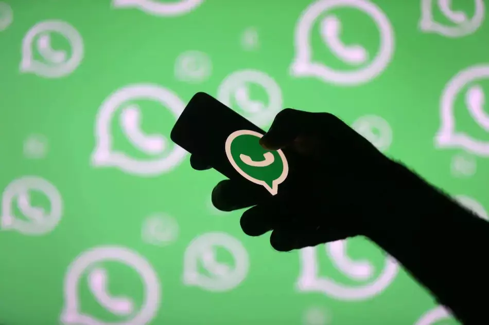 WhatsApp जल्द ही Android पर Meta AI का इस्तेमाल करके फोटो को 9:16 फॉर्मेट में बड़ा करने की सुविधा दे सकता है WhatsApp जल्द ही Android पर Meta AI का इस्तेमाल करके फोटो को 9:16 फॉर्मेट में बड़ा करने की सुविधा दे सकता है