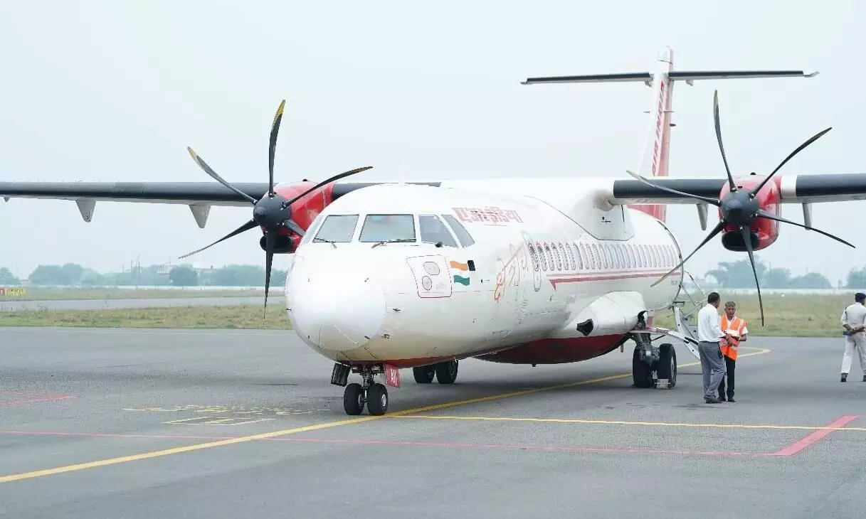 रीवा से भोपाल और रायपुर की फ्लाइट कैंसिल, एटीआर 72 वापस हो गया कोलकाता रीवा से भोपाल और रायपुर की फ्लाइट कैंसिल, एटीआर 72 वापस हो गया कोलकाता