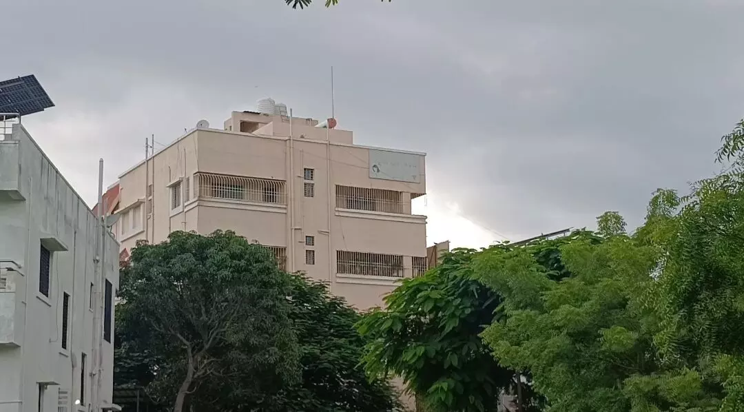 गैर-पंजीकृत अस्पताल में सिजेरियन के बाद 30 वर्षीय महिला की मौत, अचानक बिगड़ी थी हालत - डॉक्टर के खिलाफ केस दर्ज गैर-पंजीकृत अस्पताल में सिजेरियन के बाद 30 वर्षीय महिला की मौत, अचानक बिगड़ी थी हालत - डॉक्टर के खिलाफ केस दर्ज