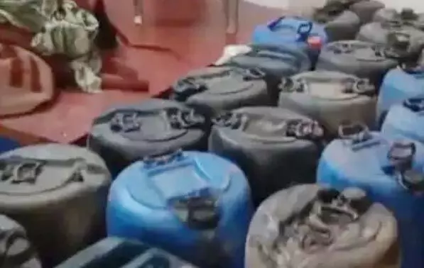 महिला आश्रम परिसर में 320 लीटर डीजल का अवैध स्टॉक, एक गिरफ्तार; दूसरा फरार