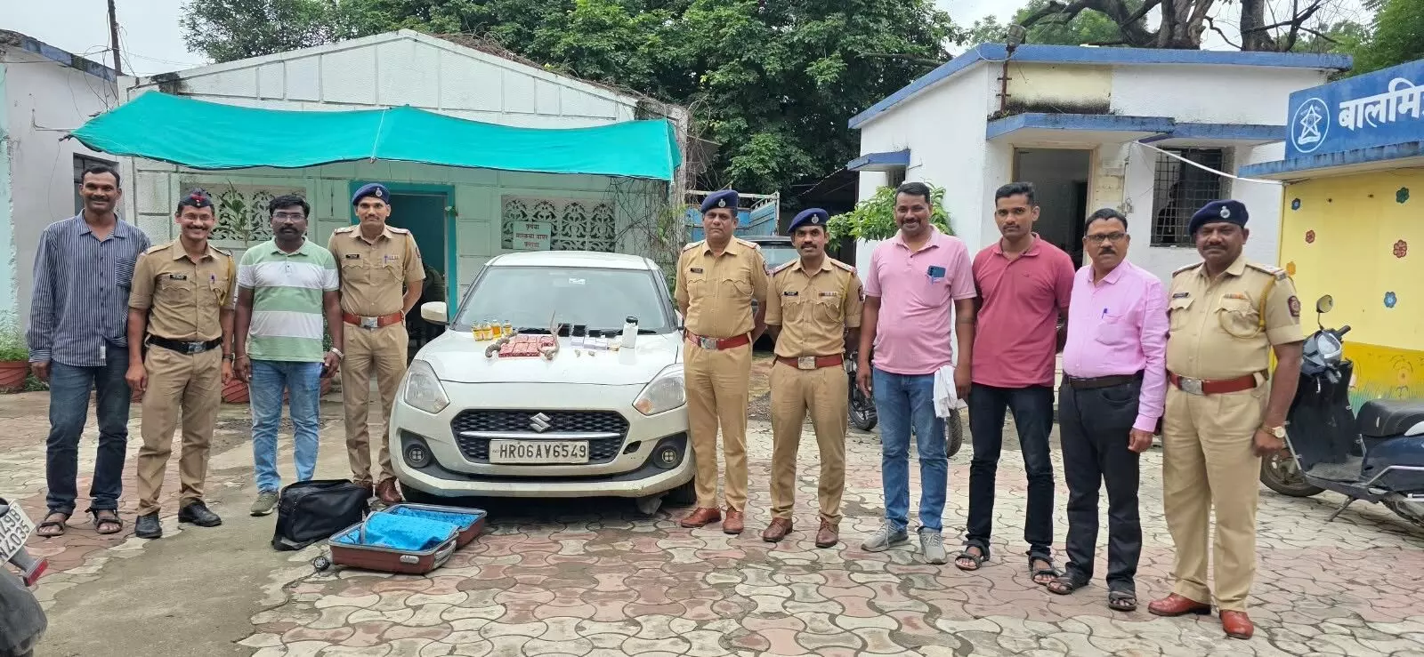 नकली नोटों के नाम पर ठगी का खेल बेनकाब, हरियाणा से जुड़े गिरोह के तार - चार गिरफ्तार