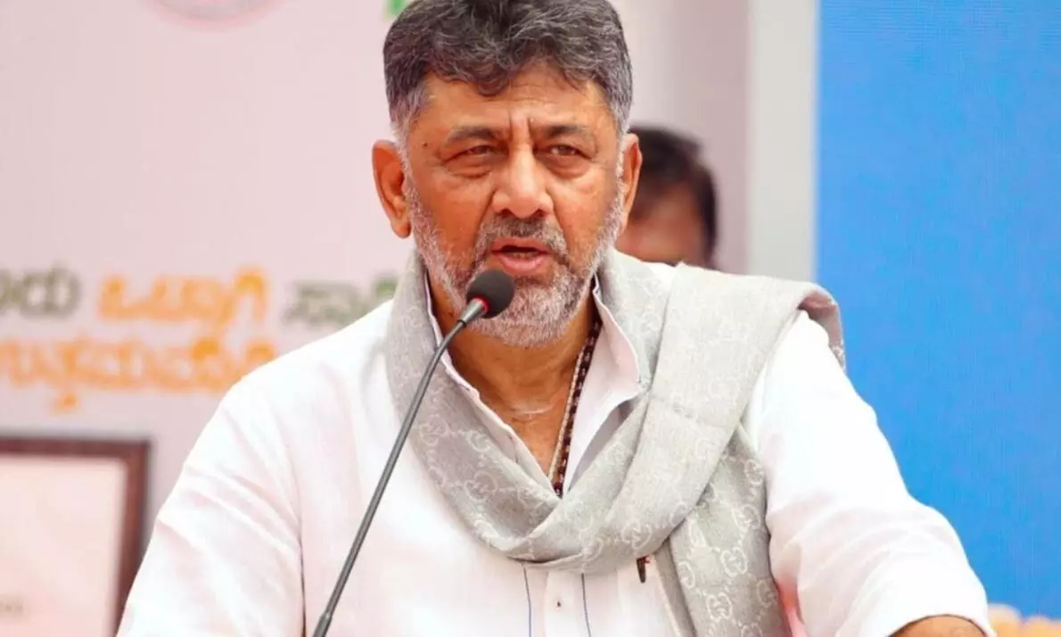 पार्टी की विचारधारा के साथ... वंदे मातरम् के दो छंद गायन पर बोले डीके शिवकुमार पार्टी की विचारधारा के साथ... वंदे मातरम् के दो छंद गायन पर बोले डीके शिवकुमार