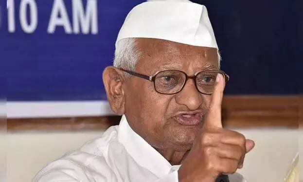 समाजसेवी अन्ना हजारे की बिगड़ी तबीयत, बॉम्बे अस्पताल के आईसीयू में भर्ती