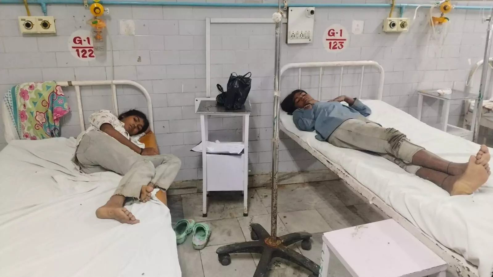 मूसलाधार बारिश में जर्जर मकान धराशायी, मूसलाधार बारिश में जर्जर मकान धराशायी,
