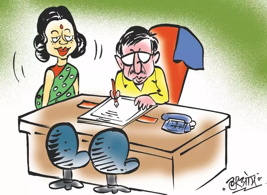नियमों का उल्लंघन कर प्राइमरी टीचर को बना दिया बीएसी, हो रहा है विवाद