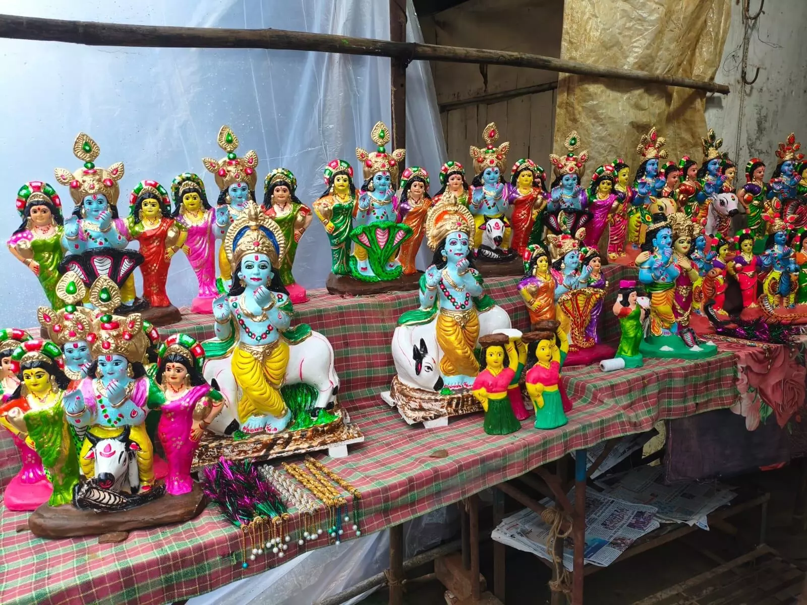भक्तिभाव के साथ विराजेंगे भगवान श्रीकृष्ण