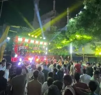 नेताओं के अलग अलग सुर, विहिंप ने दी आदेश नहीं मानने की चेतावनी, उठे सवाल