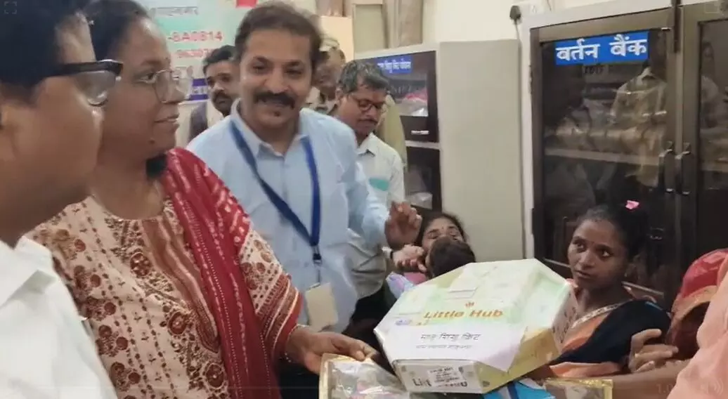 पन्ना कलेक्टर ने किया शाहनगर आदर्श पंचायत का निरीक्षण पन्ना कलेक्टर ने किया शाहनगर आदर्श पंचायत का निरीक्षण
