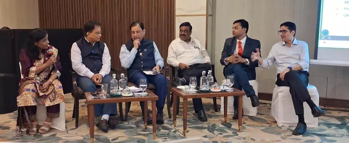 महाराष्ट्र में बच्चों और किशोरों के पोषण को लेकर बनेगी जिला-स्तरीय रणनीति, बाल मोटापा और पोषण पर जोर महाराष्ट्र में बच्चों और किशोरों के पोषण को लेकर बनेगी जिला-स्तरीय रणनीति, बाल मोटापा और पोषण पर जोर