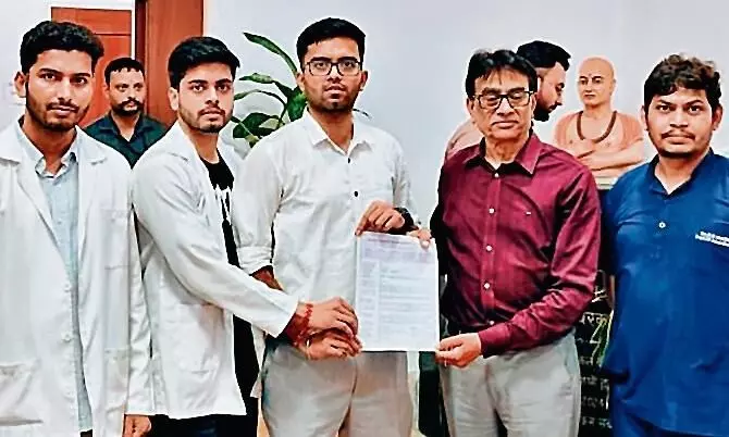 भोपाल में हुए लाठीचार्ज पर जताई नाराजगी, आंदोलन का किया ऐलान