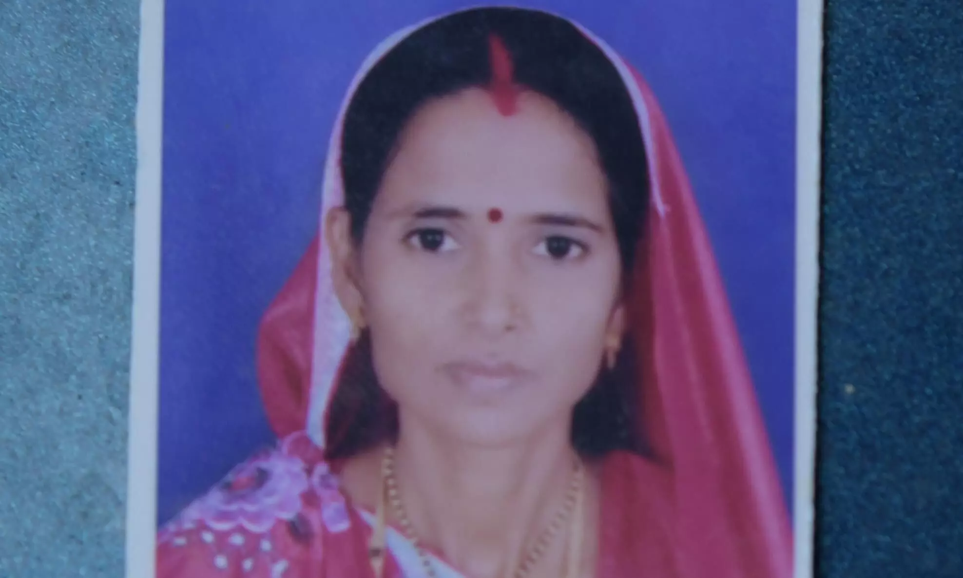 पीली नदी में कुल्हाड़ी से बहू की हत्या, ससुर ने कुएं में कूदकर दी जान देने की कोशिश पीली नदी में कुल्हाड़ी से बहू की हत्या, ससुर ने कुएं में कूदकर दी जान देने की कोशिश