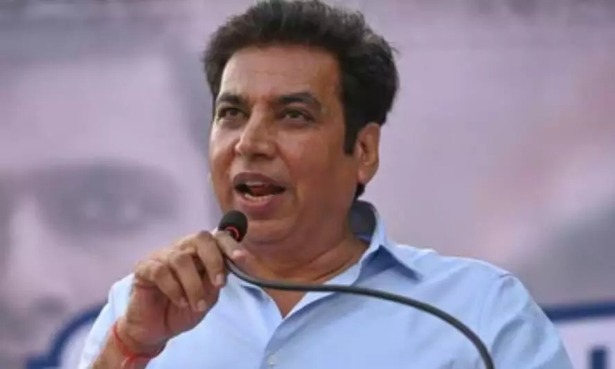 दिल्ली में मौसमी बीमारियों का खतरा बढ़ा? कांग्रेस ने सरकार की तैयारियों पर कसा तंज दिल्ली में मौसमी बीमारियों का खतरा बढ़ा? कांग्रेस ने सरकार की तैयारियों पर कसा तंज