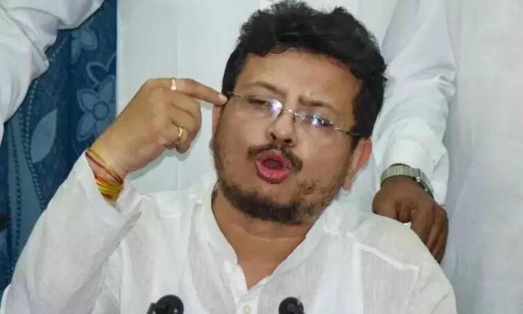 TMC के बागी गुट ने किया उम्मीदवारों का ऐलान, नंदीग्राम और रेजीनगर से इन चेहरों पर लगाया दांव TMC के बागी गुट ने किया उम्मीदवारों का ऐलान, नंदीग्राम और रेजीनगर से इन चेहरों पर लगाया दांव
