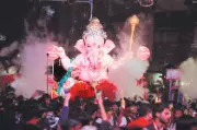 बाप्पा के उत्सव से नेपाल के बाढ़ पीड़ितों की करेंगे मदद बाप्पा के उत्सव से नेपाल के बाढ़ पीड़ितों की करेंगे मदद