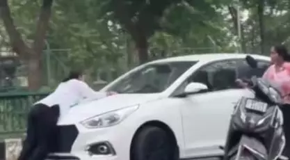 लखनऊ में Ex गर्लफ्रेंड को कार से कुचलने के आरोपी शाहनवाज को पुलिस ने दबोचा, पहचान छुपा कर प्यार में फंसाने का आरोप