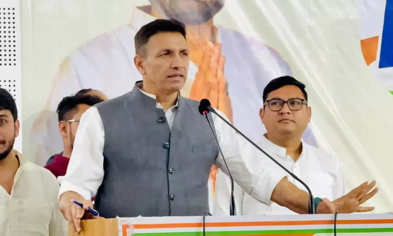 शिक्षा पर कांग्रेस का श्वेतपत्र की मांग, जीतू पटवारी ने गिनाए स्कूलों से विश्वविद्यालय तक के आंकड़े शिक्षा पर कांग्रेस का श्वेतपत्र की मांग, जीतू पटवारी ने गिनाए स्कूलों से विश्वविद्यालय तक के आंकड़े