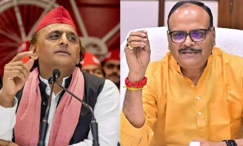 बाबा साहब की मूर्ति पर सियासी घमासान, ब्रजेश पाठक ने सपा पर लगाए गंभीर आरोप बाबा साहब की मूर्ति पर सियासी घमासान, ब्रजेश पाठक ने सपा पर लगाए गंभीर आरोप